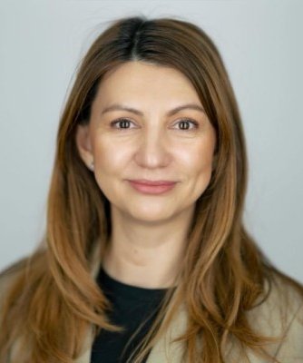 Oana Noemi Truca Photo